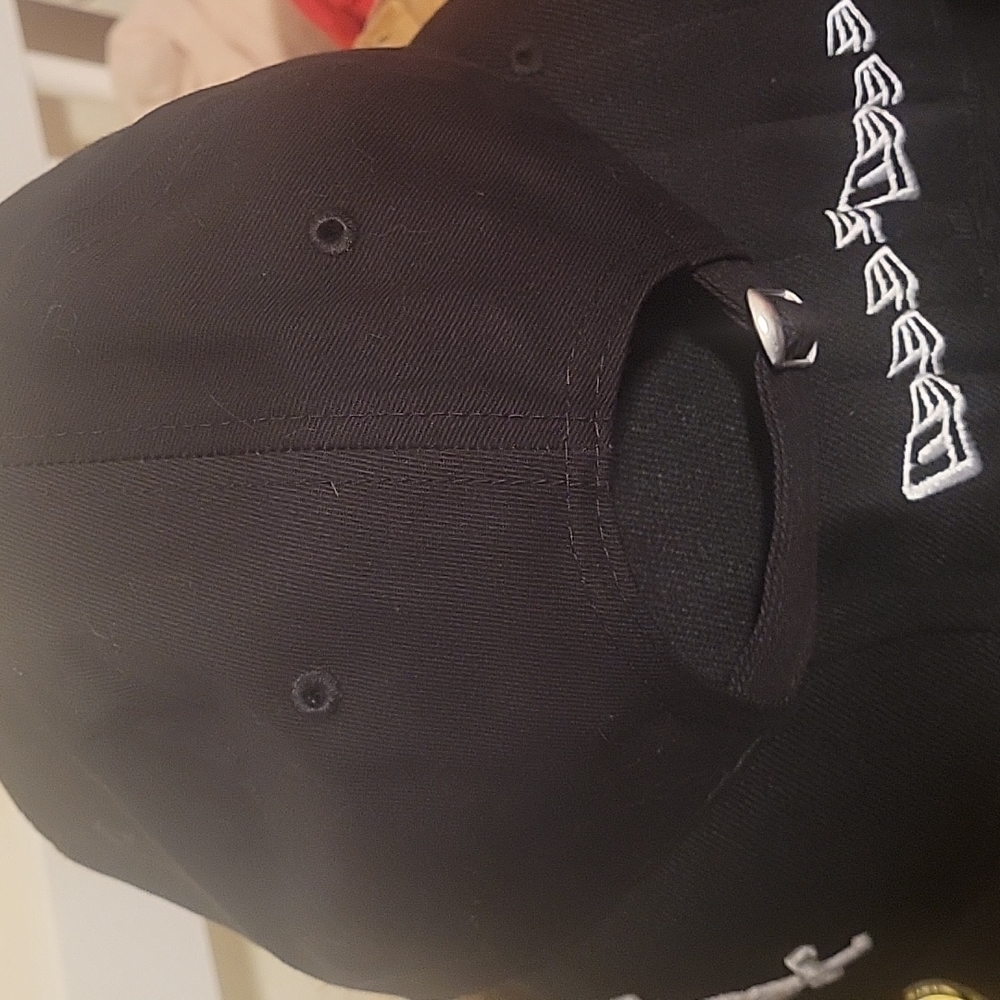 Hat - Picture 3 of 4